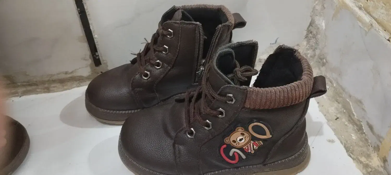 پوتین بچگانه سایز ۲۸|کفش و لباس بچه|سقز, |دیوار