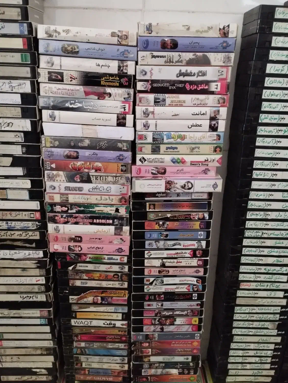 نوار ویدیو بیش از سه هزارتا|فیلم و موسیقی|ارومیه, |دیوار