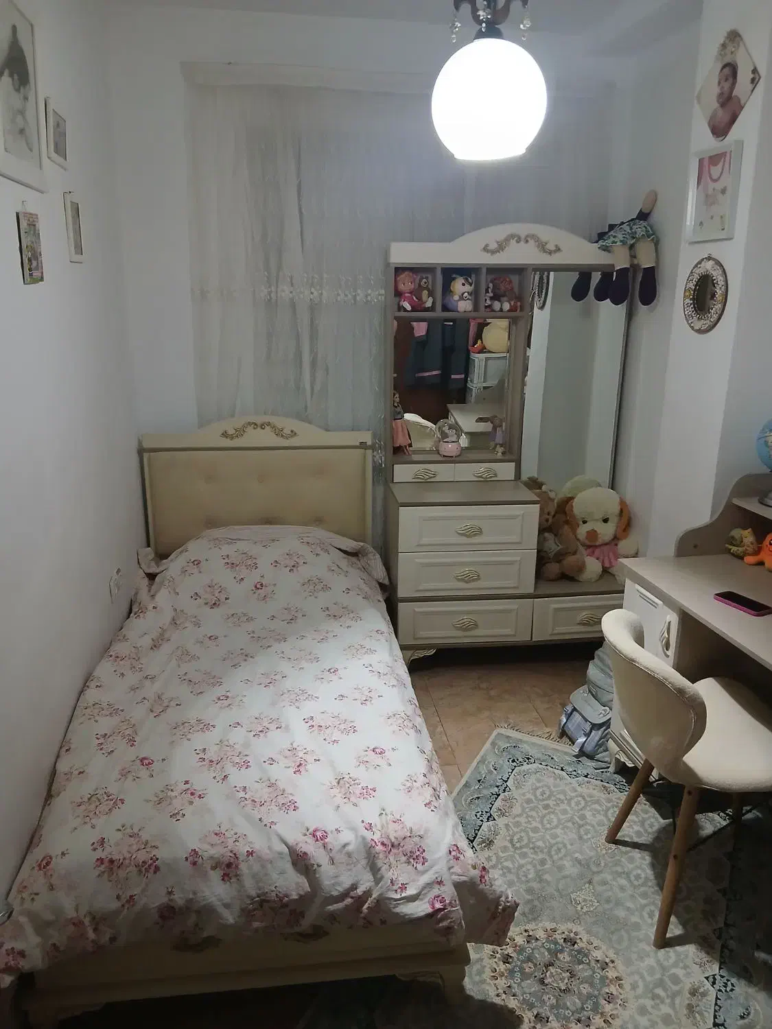 تخت نوجوان|تخت و سرویس خواب|رشت, معلم|دیوار