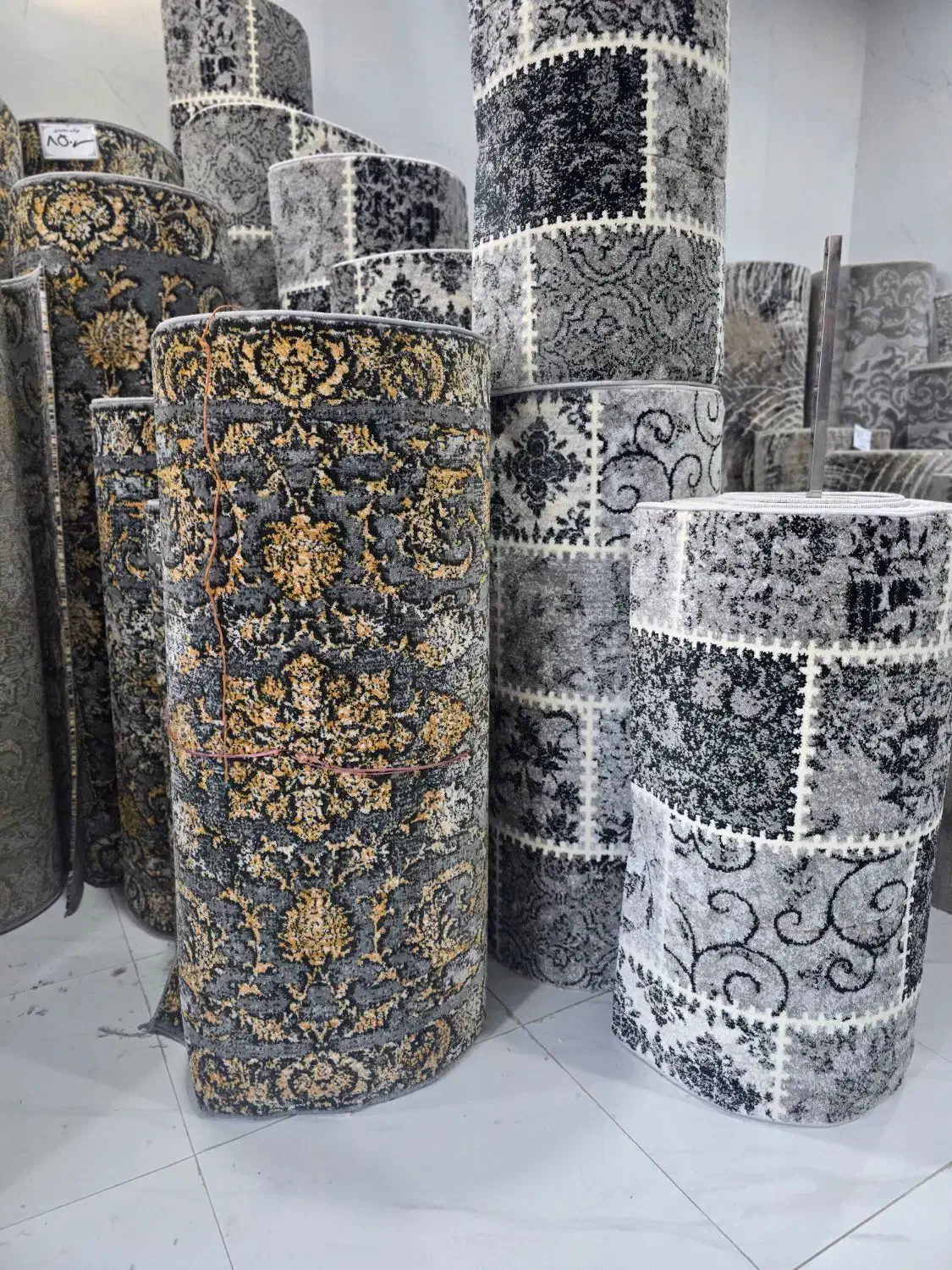 کناره فرش ۷۰۰شونه و ۳۲۰شونه|فرش|تهران, بهارستان|دیوار