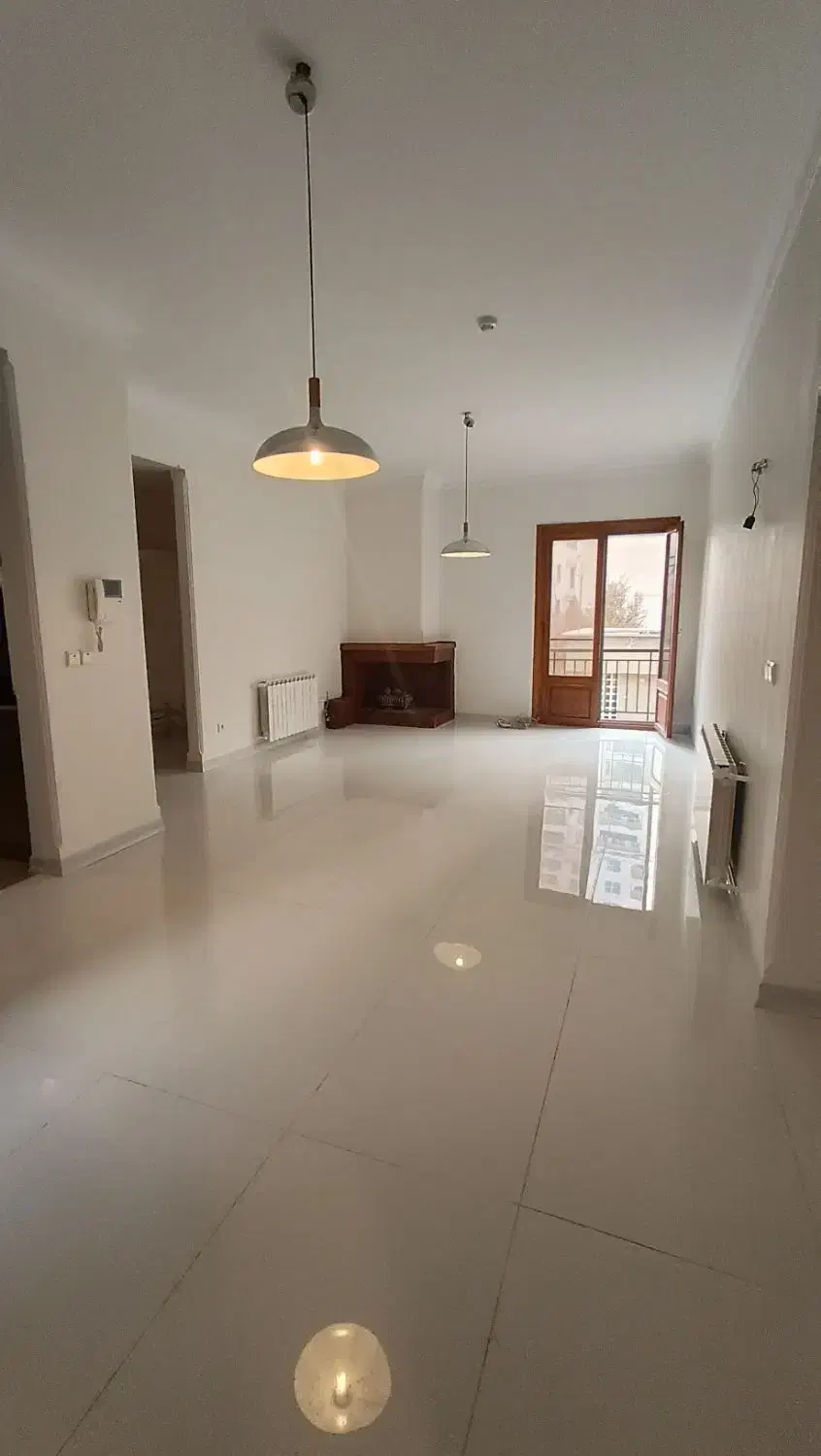 ۹۰ متر آپارتمان/مناسب مجرد و خانواده