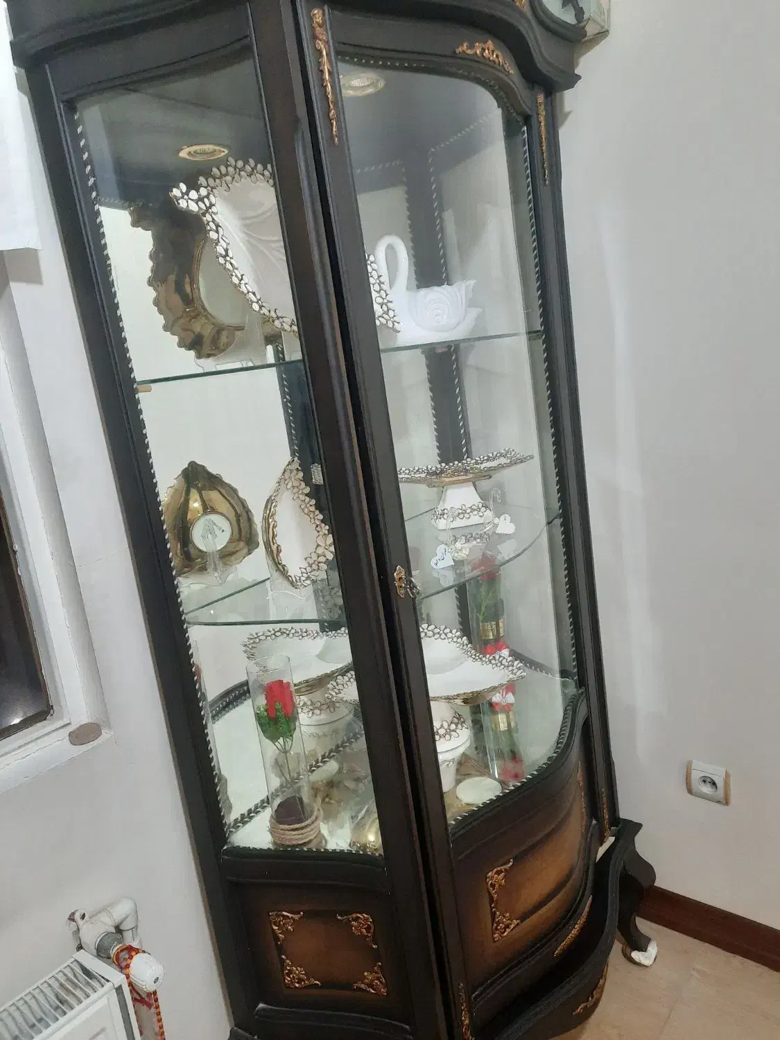 بوفه در حد نو|بوفه، ویترین، کنسول|ملارد, |دیوار