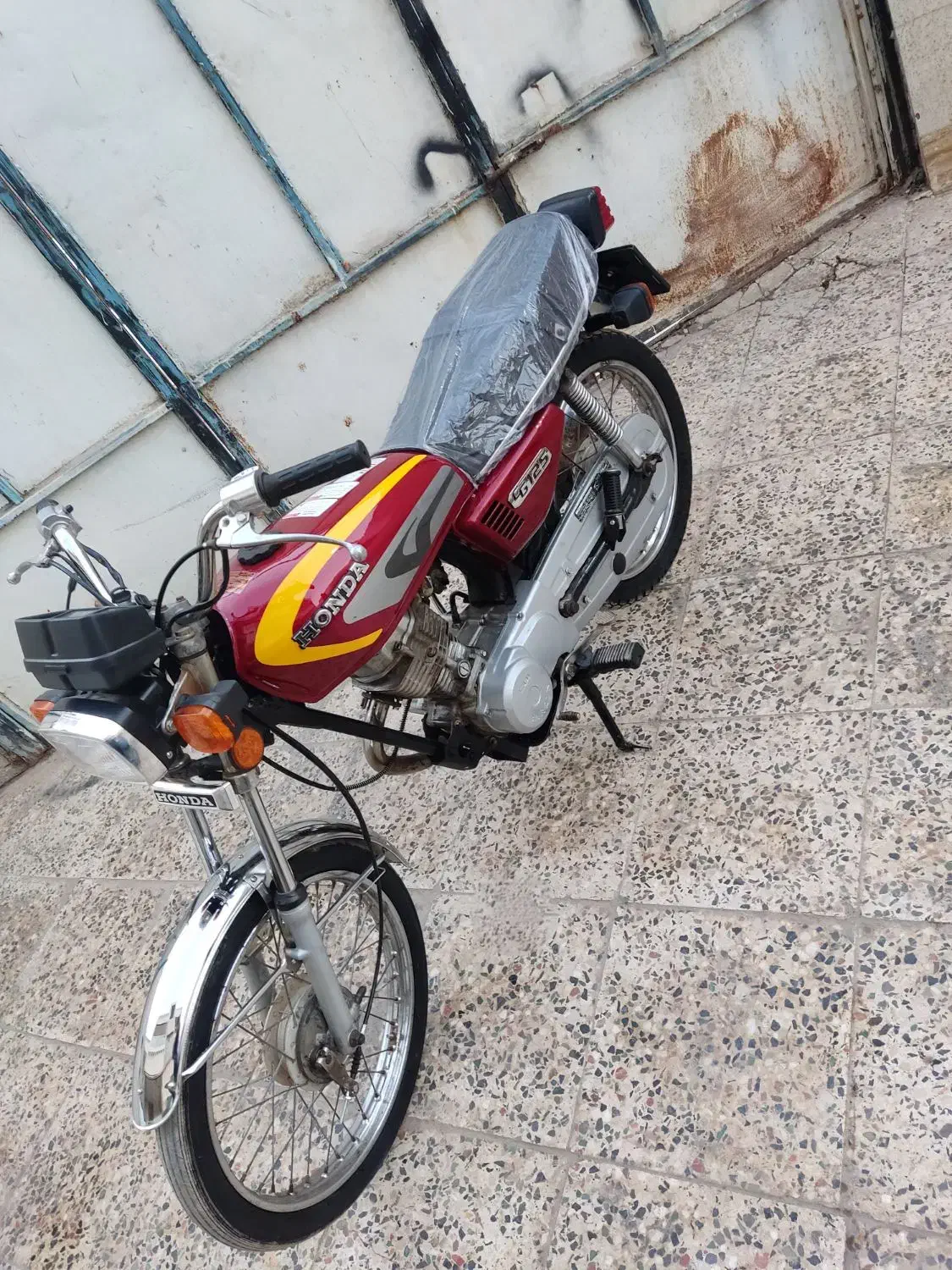 موتور تیزتک مدل 87 پلاک ملی مدارک کامل درحد خشک|موتورسیکلت|اهواز, پردیس دو|دیوار