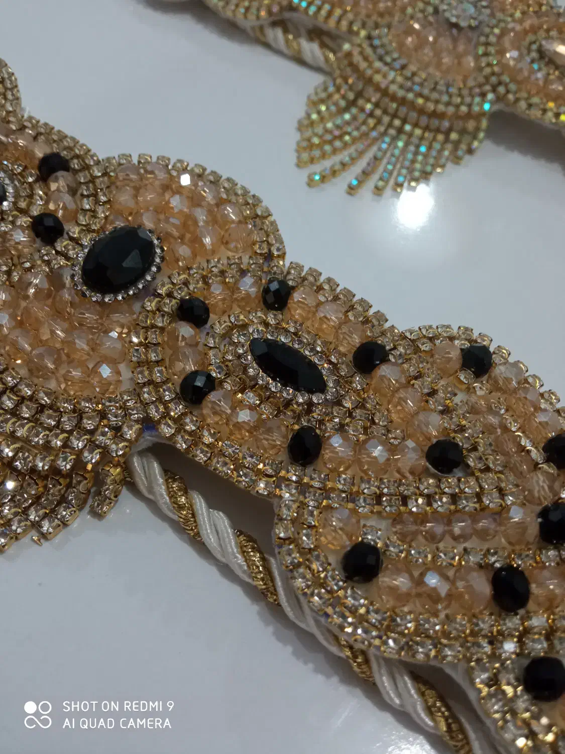 کمربند جواهردوزی|لباس|سقز, |دیوار