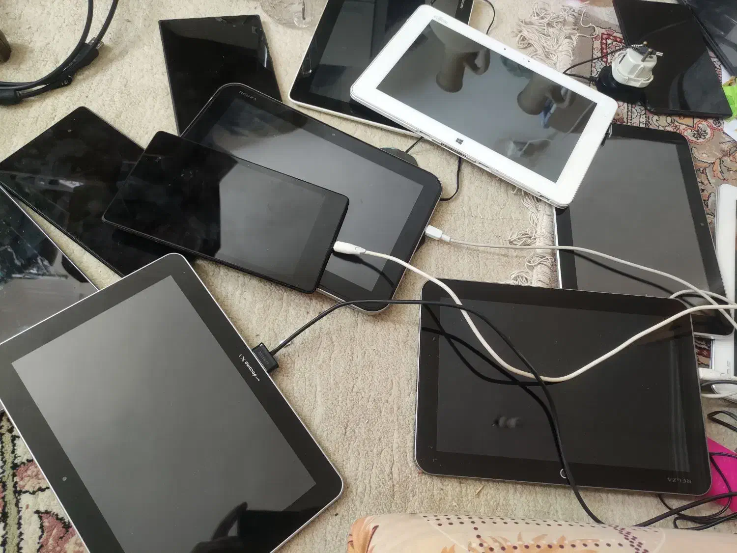 انواع تبلت به قیمت کلی و جزئی|تبلت|زابل, |دیوار