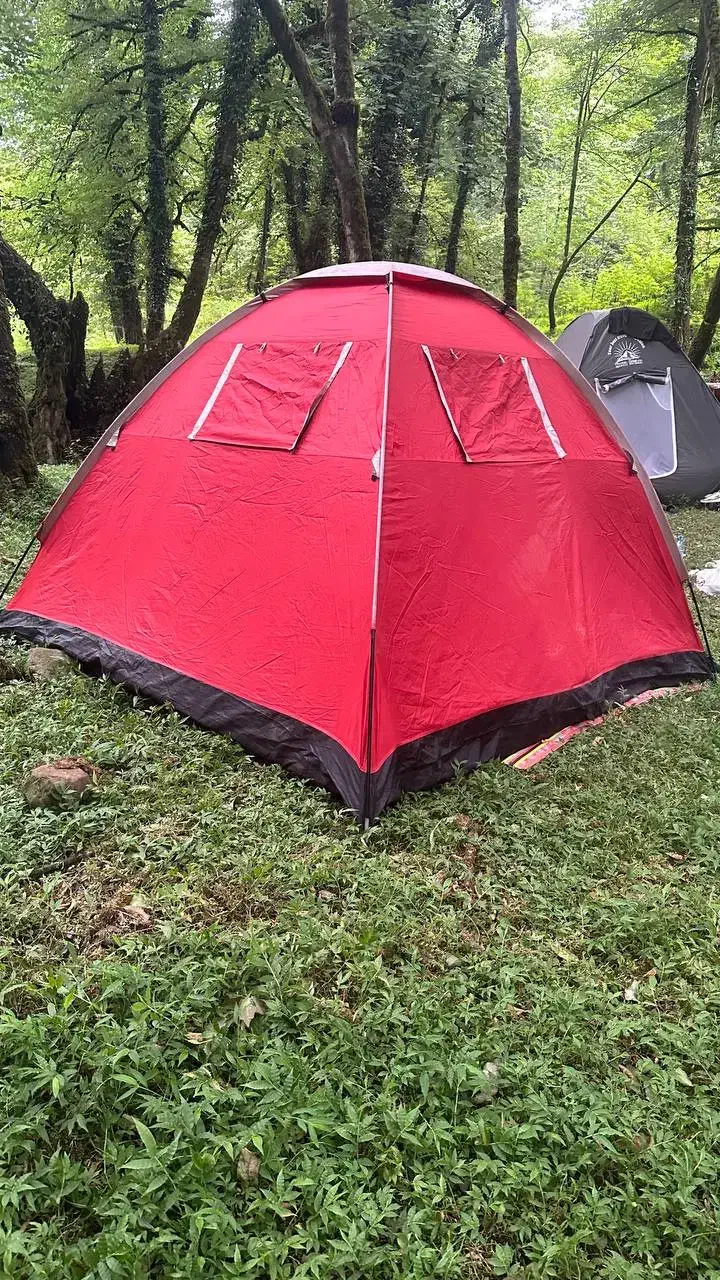 چادر 8 نفره قرمز ژاپنی پنجره دار ضد باد وباران|کوهنوردی و کمپینگ|رشت, گلسار|دیوار