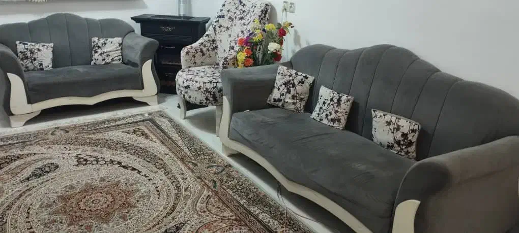 مبل|مبلمان خانگی و میز عسلی|رشت, شهرک شهید مفتح|دیوار