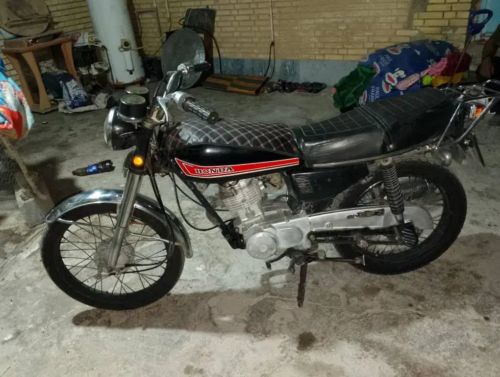 موتور125پلاک ملی مدارک کامل موتور دارد|موتورسیکلت|بهبهان, |دیوار