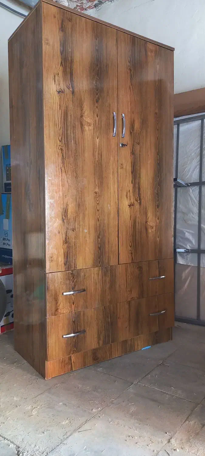 کمد لباسی سالم جادار طبقه بندی|جاکفشی، کمد، دراور|کرمان, |دیوار