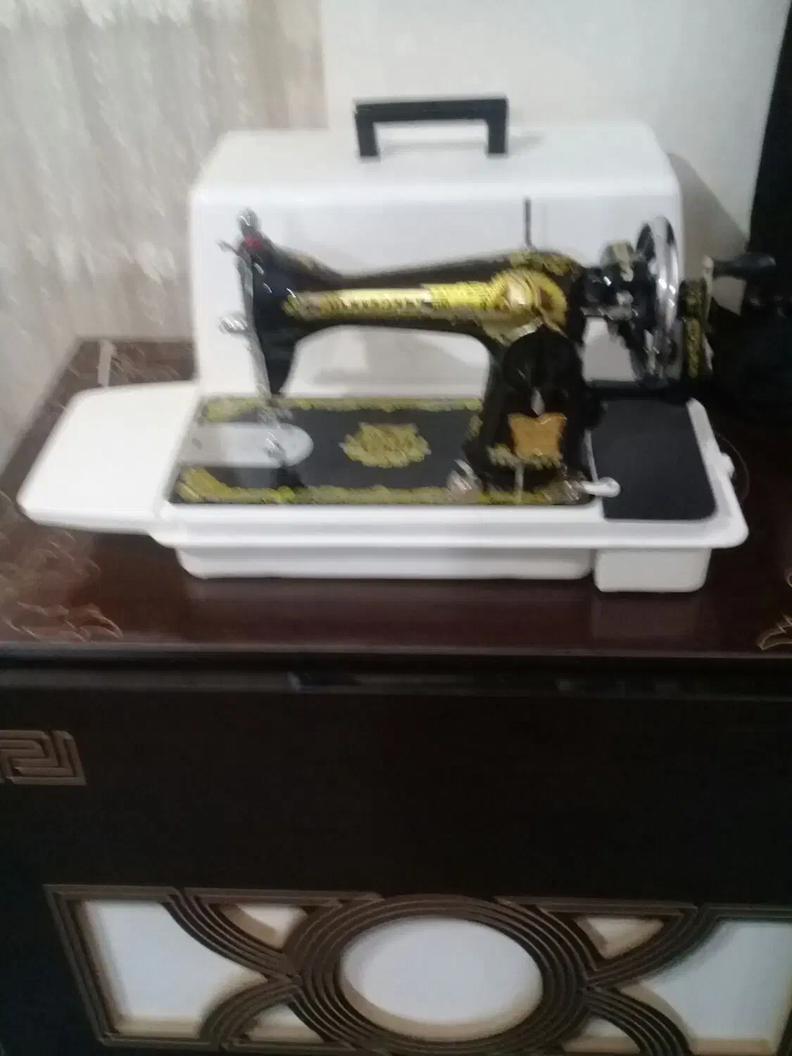 چرخ خیاطی|چرخ خیاطی و ریسندگی|اهر, |دیوار