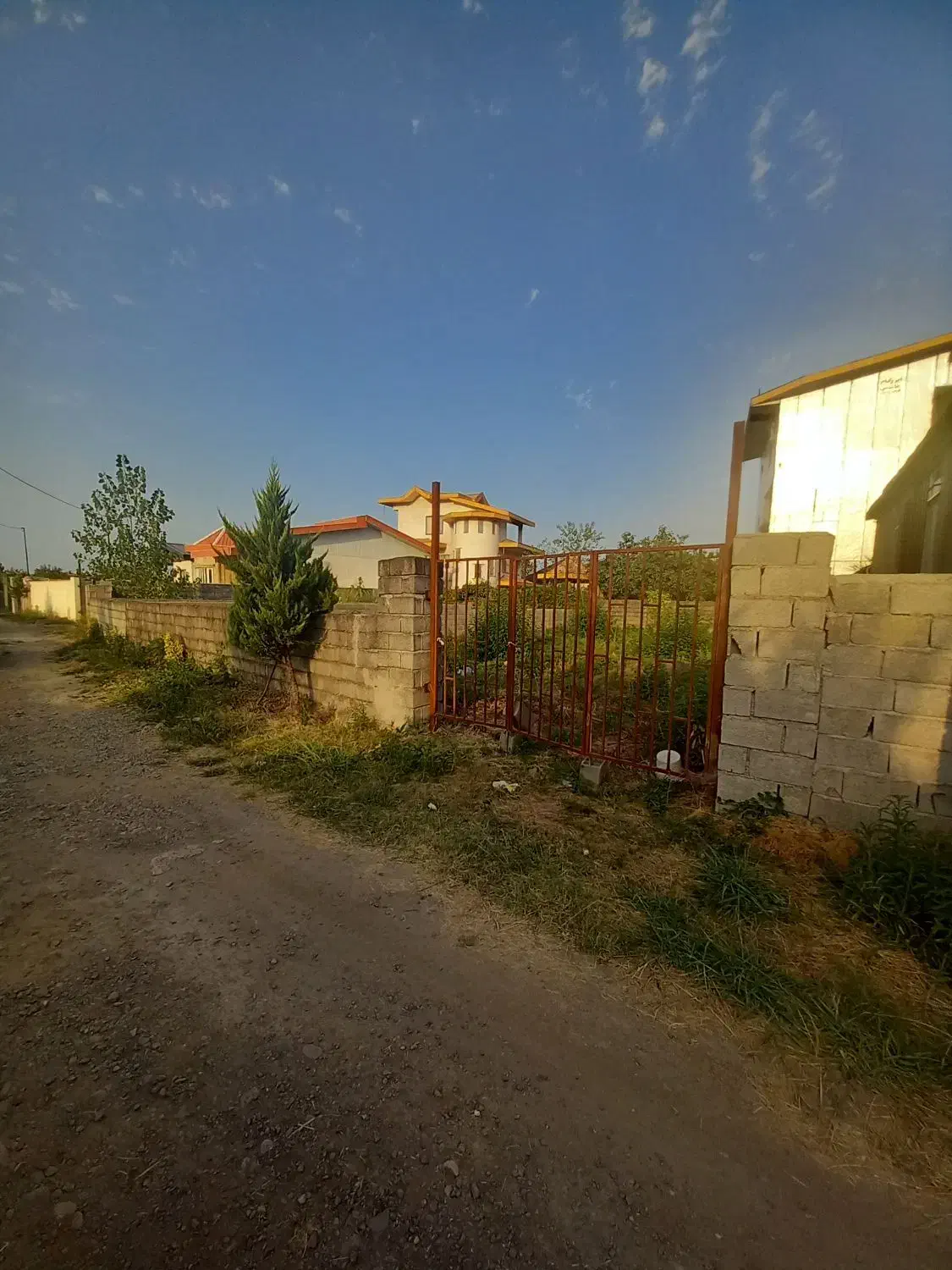 مالک هستم ۲۶۷ متر کامل بافت مسکونی|فروش زمین و ملک کلنگی|خرم‌آباد (تنکابن), |دیوار