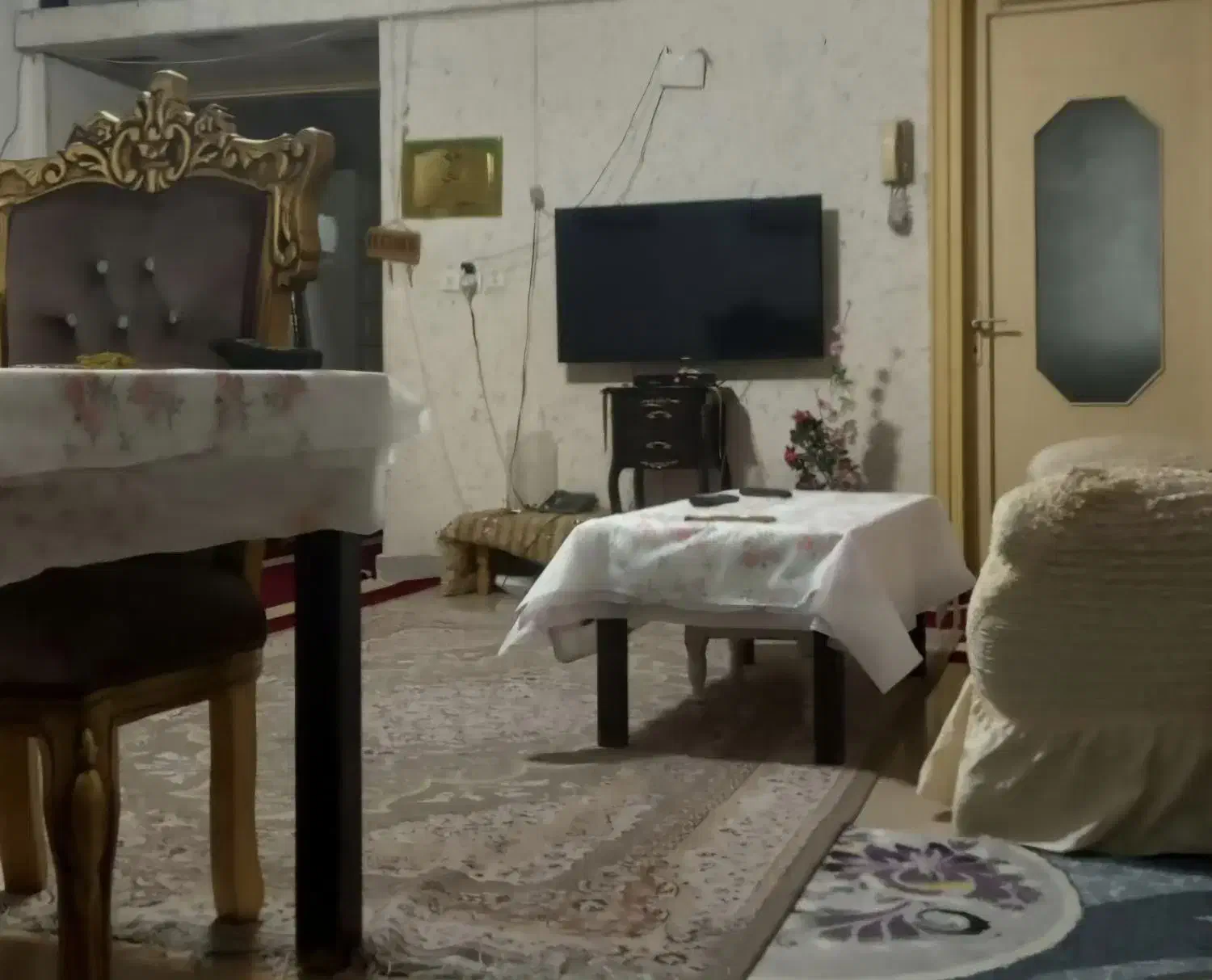 اجاره به خانم های شاغل یا دانشجو