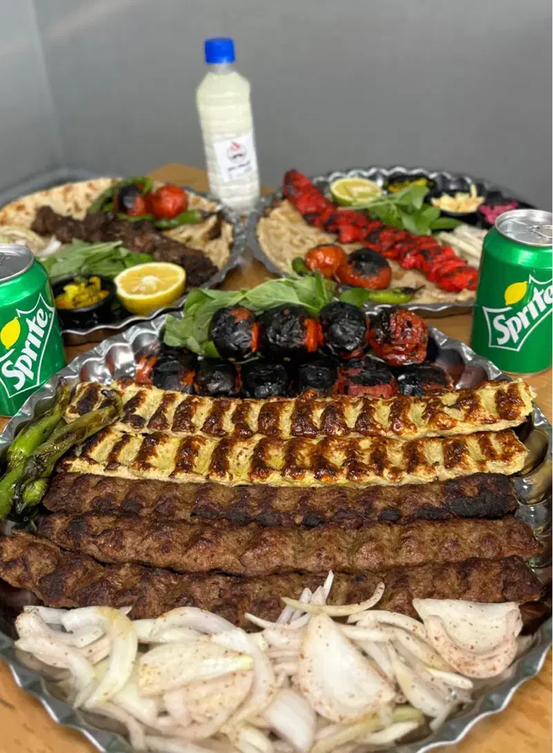 فرصت کار عالی تو کبابخانه رابیو|استخدام خدمات فروشگاه و رستوران|تهران, اباذر|دیوار