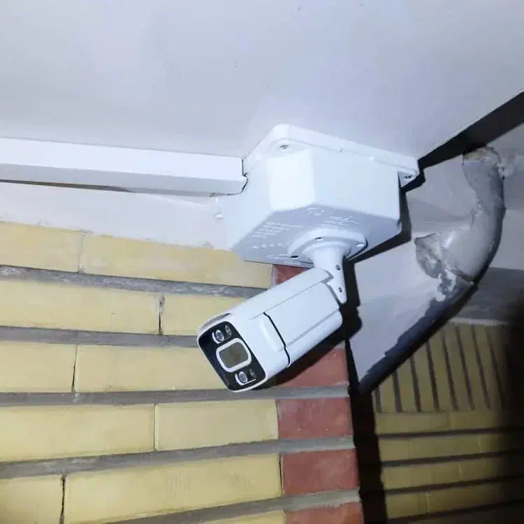 آفر پک فروش دوربین اینتر کم وارم لایت دید در شب|دوربین مداربسته|اسدآباد, |دیوار