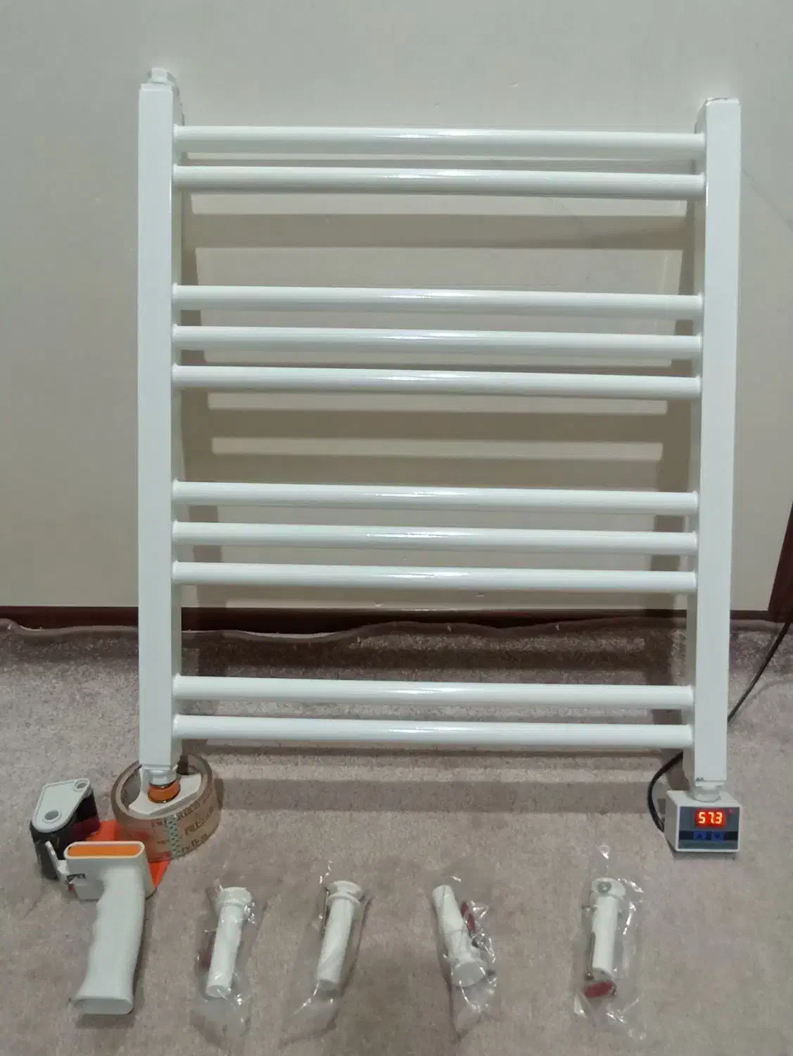 رادیاتور حوله خشک کن برقی نصف قیمت بازار|آبگرمکن، پکیج، شوفاژ|تهران, شهرک ولیعصر شمالی|دیوار