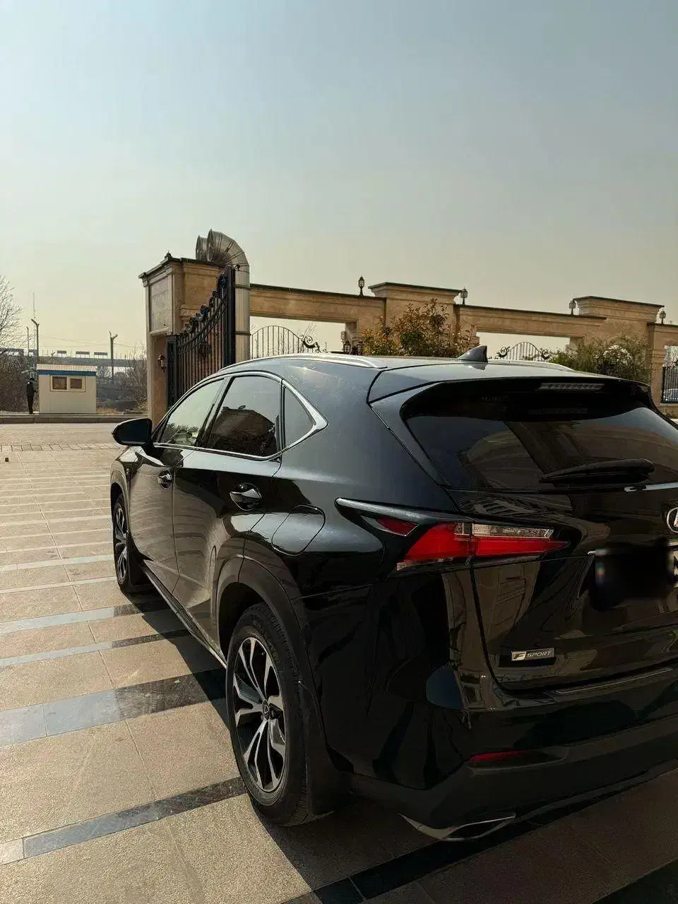 nx200t لکسوس|خودرو سواری و وانت|تهران, ازگل|دیوار