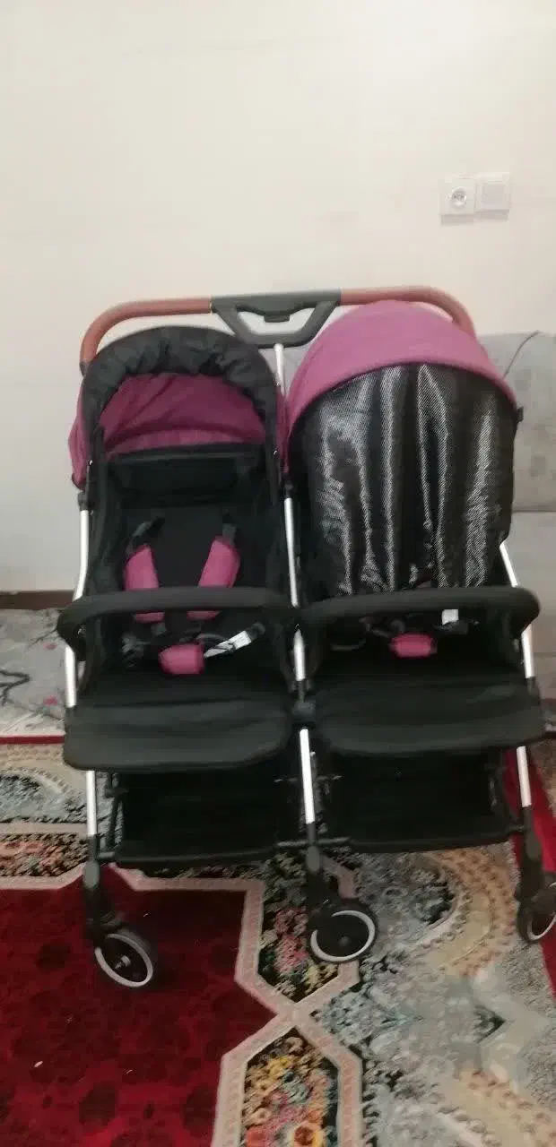 کالسکه خارجی درجه یک دوقلو|کالسکه و لوازم جانبی|اصفهان, رکن الدوله غربی|دیوار