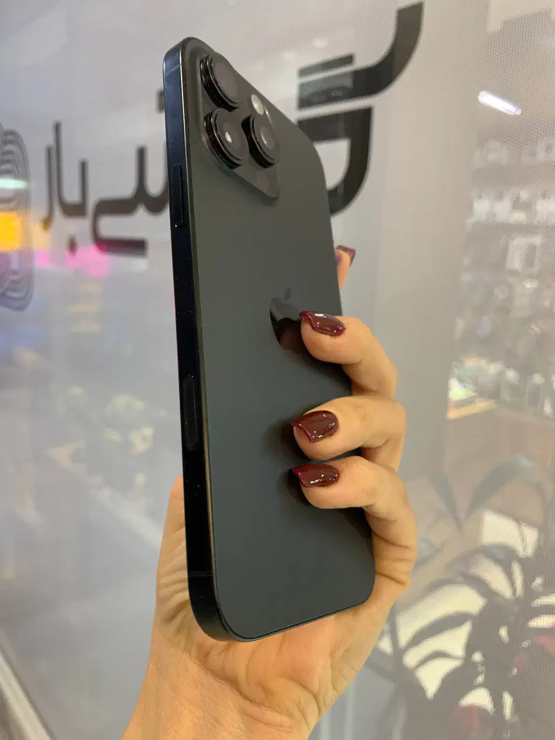 آیفون ۱۶پرومکس مشکی|موبایل|اصفهان, جلفا|دیوار