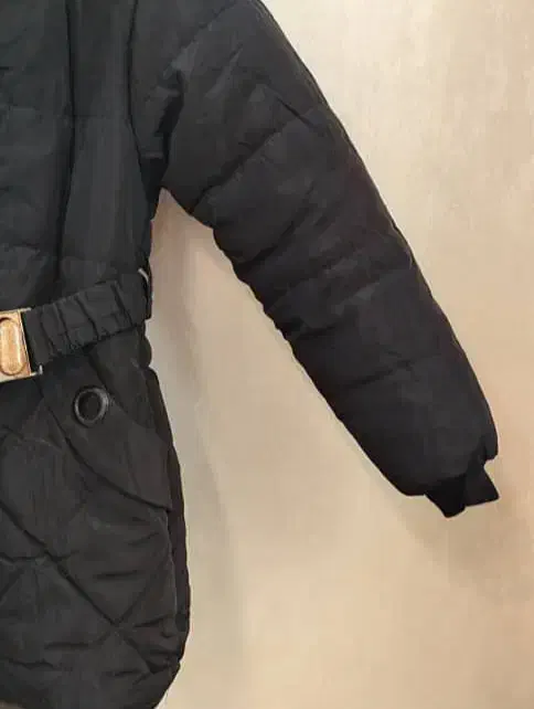 کاپشن|لباس|ورامین, شهرک فجر|دیوار