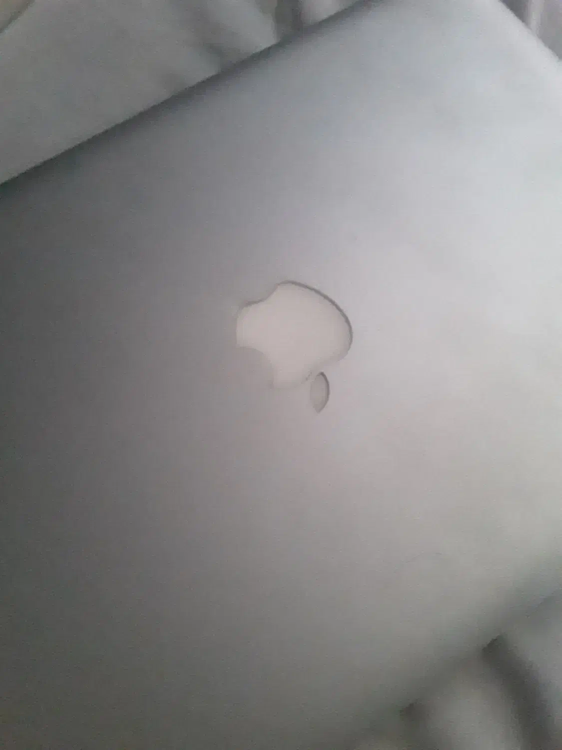 یک عدد لب تاپ اپل و دوعدد ساعت دیجیتال|رایانه همراه|قم, بلوار امین و ساحلی|دیوار