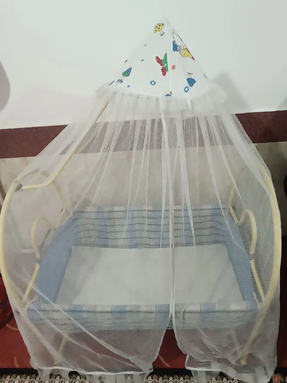 گهواره کودک|اسباب و اثاث بچه|ارومیه, |دیوار