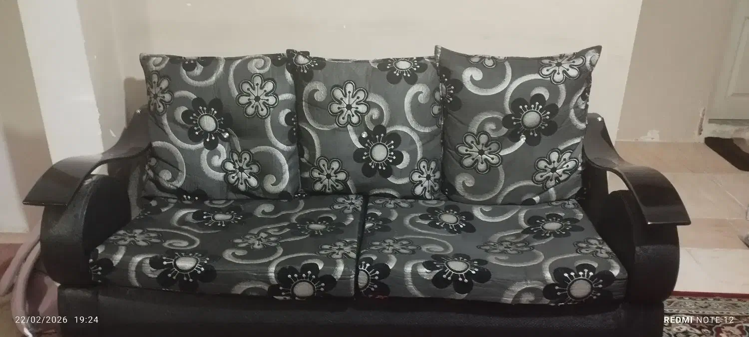 مبلمان|مبلمان خانگی و میز عسلی|زرندیه, |دیوار