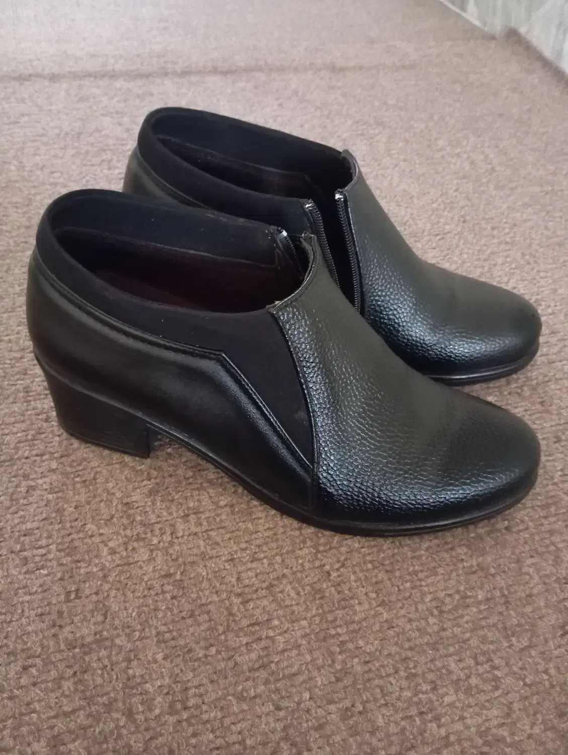 نیم بوت سایز ۴۰ بسیار خوش پا و شیک|کیف، کفش، کمربند|کرمانشاه, |دیوار