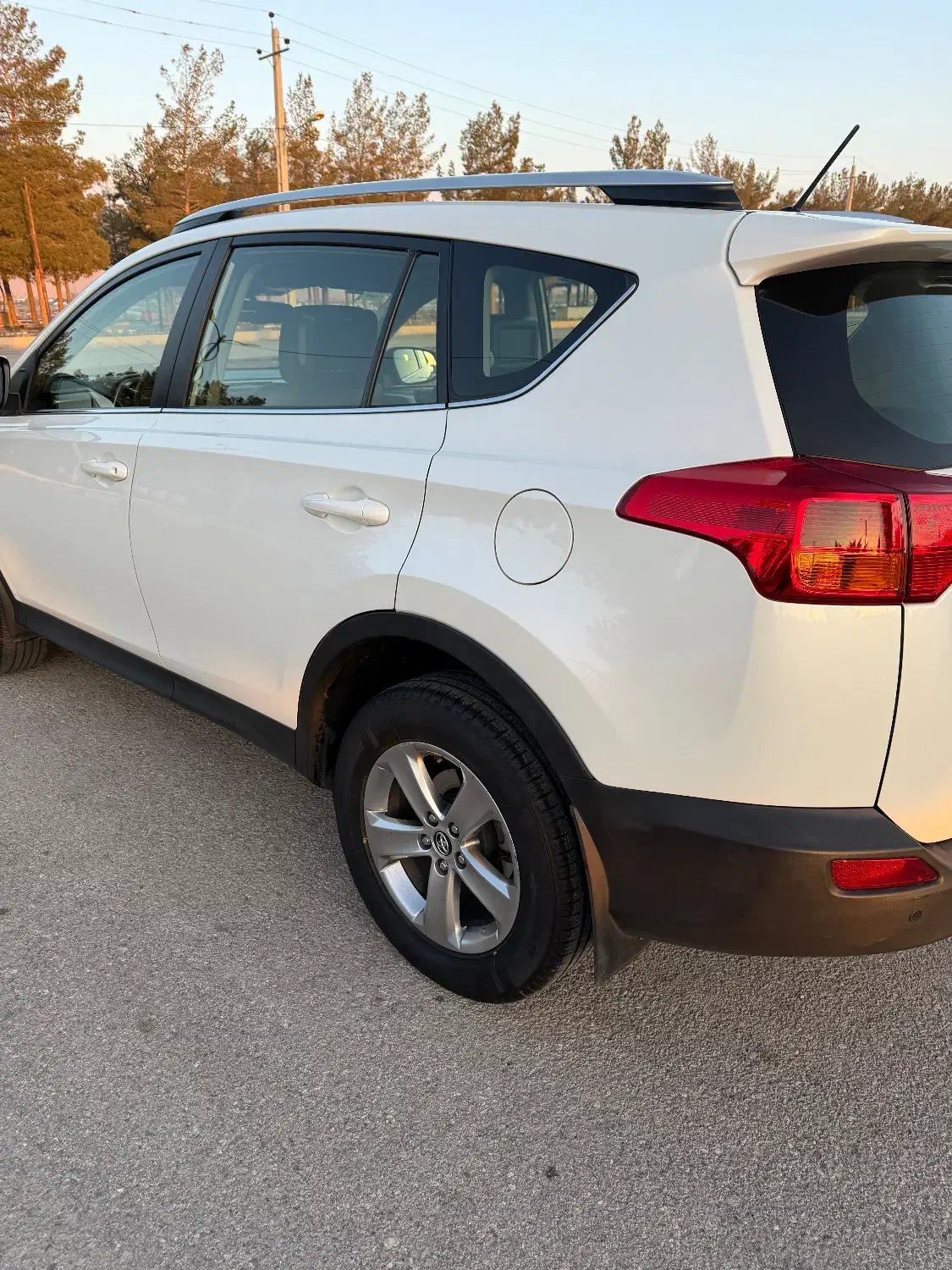 تویوتا راوفور|خودرو سواری و وانت|تهران, گلستان (شهرک راه آهن)|دیوار