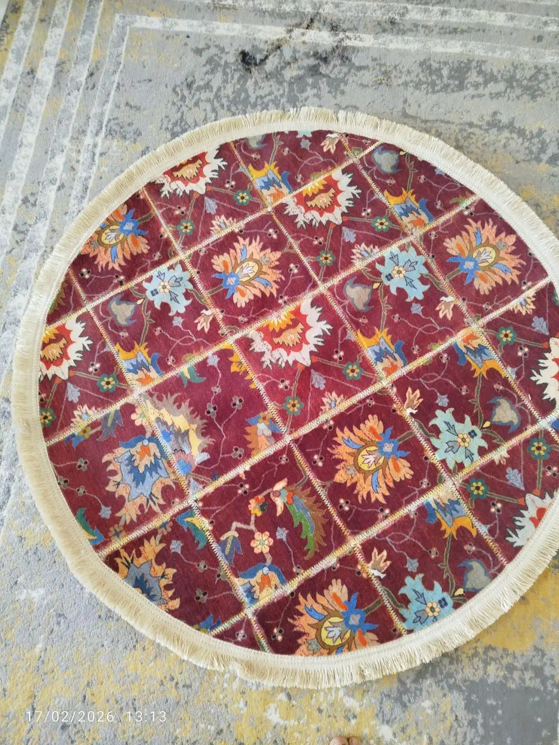 فرش گرد|فرش|هشتگرد, فاز ۷ مهستان|دیوار