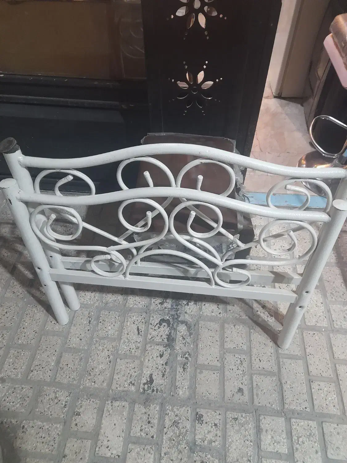 تخت یک نفره فلزی باکفی|تخت و سرویس خواب|مشهد, صیاد شیرازی|دیوار