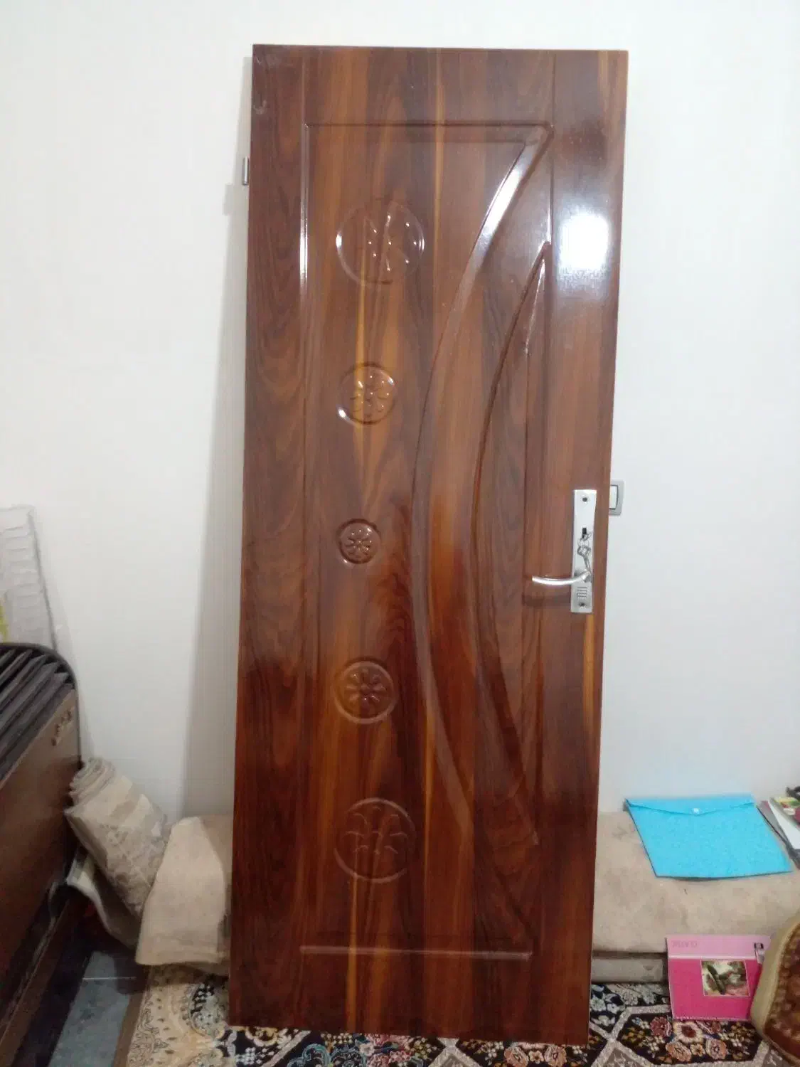 درب چوبی نو ۴ میلیون|مصالح و تجهیزات ساختمان|سلطانیه, |دیوار