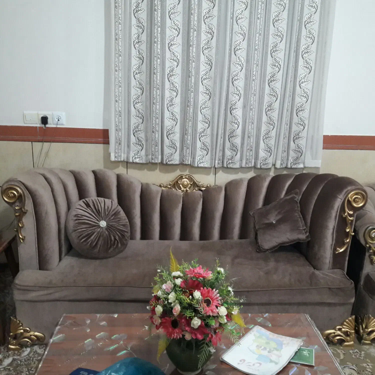 مبل ۷نفره درحد نو|مبلمان خانگی و میز عسلی|شازند, |دیوار