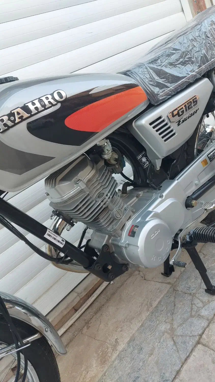 رهرو۹۳سریa1تمام فابریک یکسال بیمه کارت سوخت|موتورسیکلت|قم, قلعه کامکار|دیوار