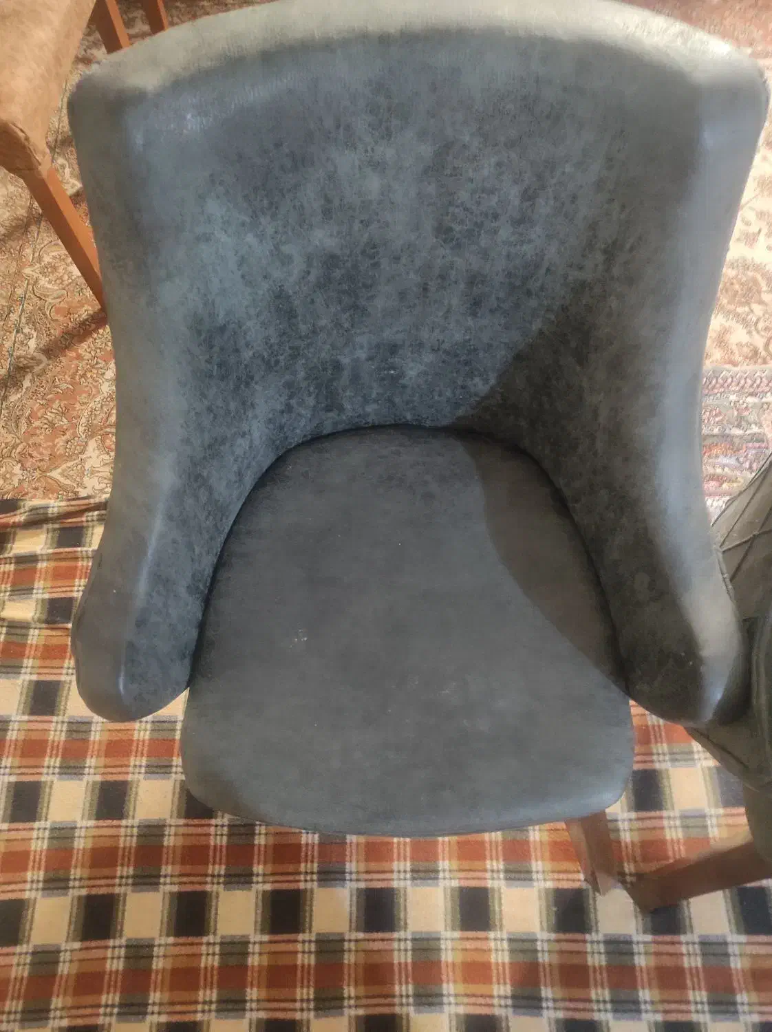 صندلی|صندلی و نیمکت|شاهین‌شهر, عطار|دیوار