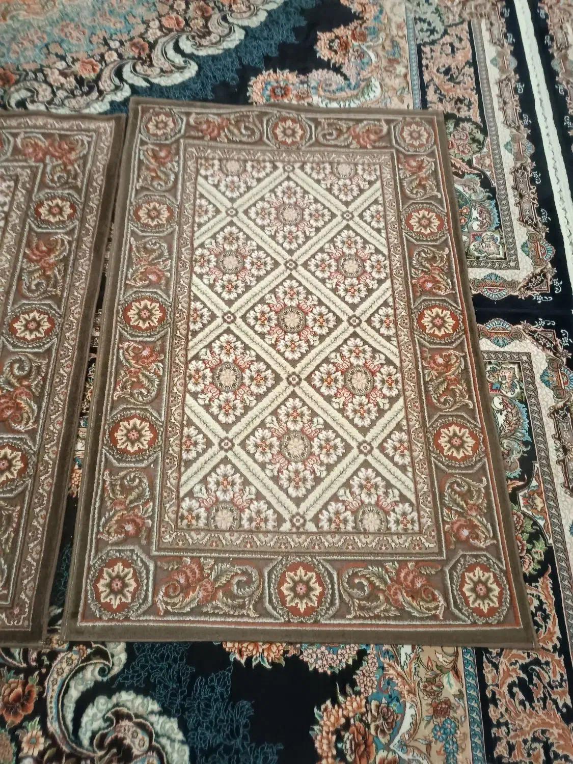 فرش ۴ متری و ۲ متری|فرش|شاهدشهر, |دیوار