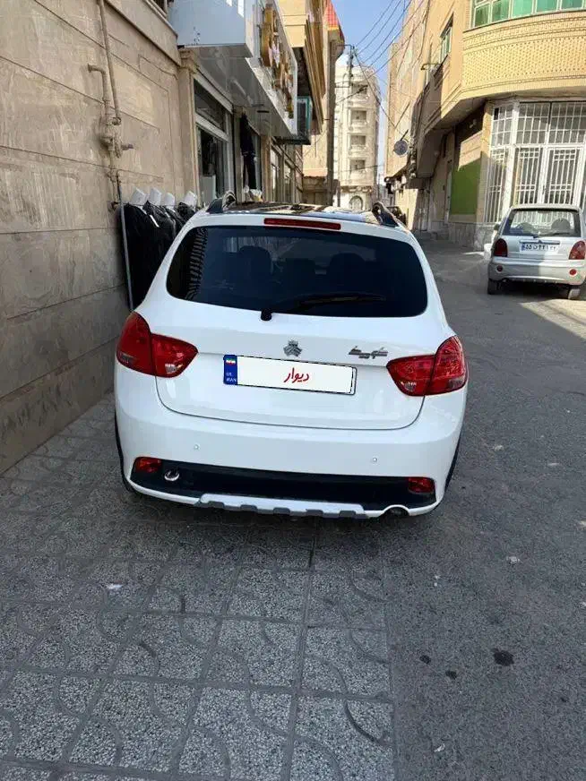 کوییک کم کار 1402 سفید سقف مشکی|خودرو سواری و وانت|تربتحیدریه, شهید بهشتی|دیوار