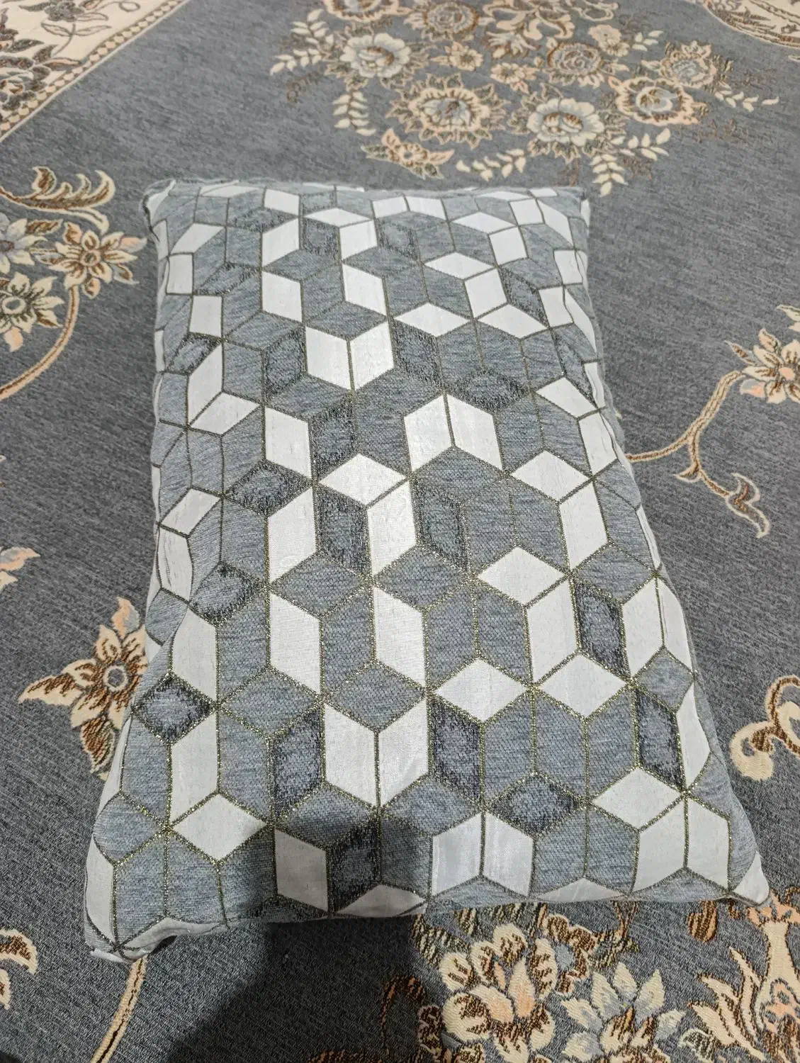 رو فرشی مخمل ۱۲ متری رو بالشتی|روفرشی|کرمانشاه, |دیوار