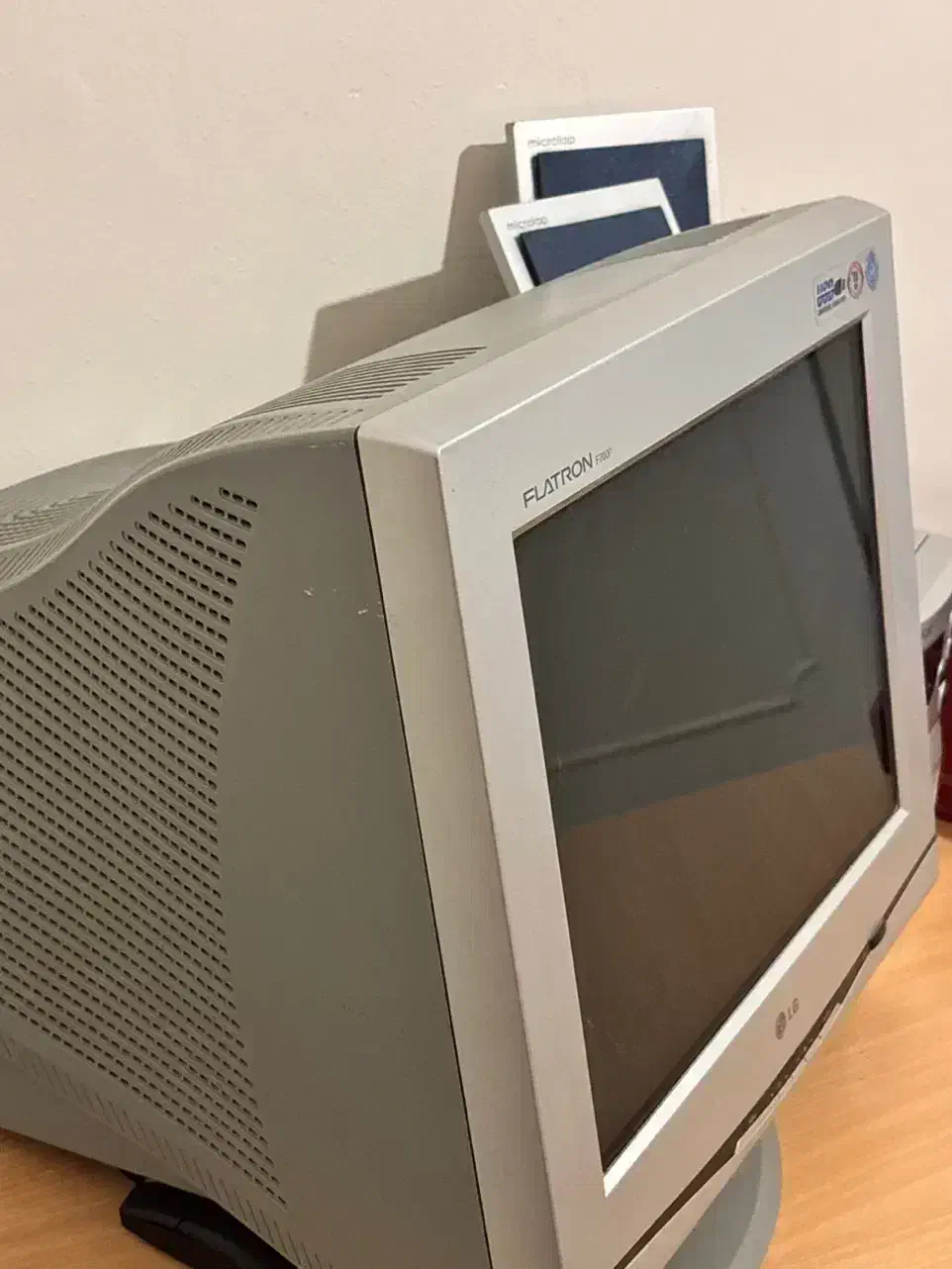 مانیتور ال جی ۱۷ اینچ|قطعات و لوازم جانبی رایانه|اهر, |دیوار