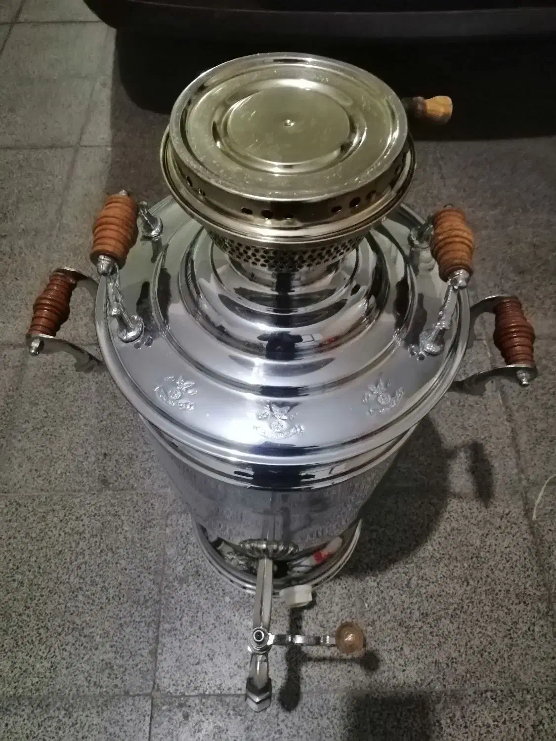 سماور بزرگ برادران سید|سماور، چایساز، قهوهساز|تبریز, |دیوار