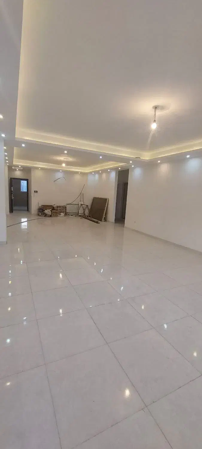 واحد تجاری/میدان سرگل/۱۳۷ متری/دو خواب|فروش دفتر کار، اتاق اداری، مطب|رشت, جهاد|دیوار