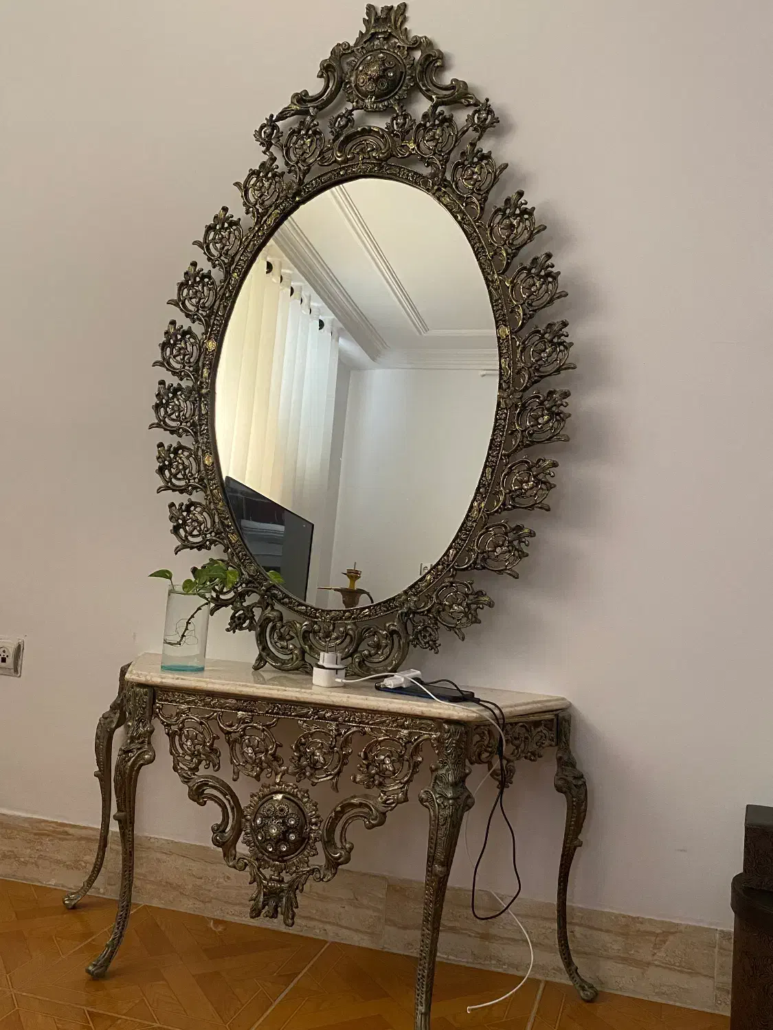 تلویزیون و کنسول و آیینه در حد نو|بوفه، ویترین، کنسول|کردکوی, |دیوار