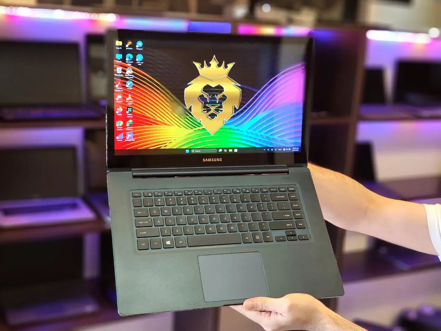 سامسونگ فلزی لوکس i7 لمسی 15 اینچ باطری 7 ساعته|رایانه همراه|تهران, میدان ولیعصر|دیوار