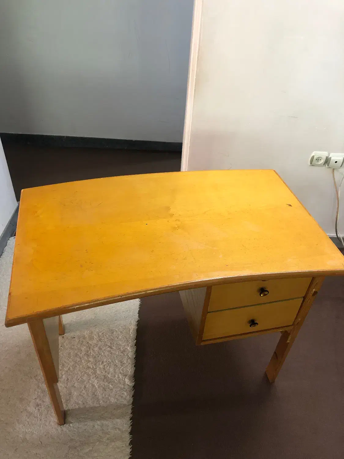 میز تحریر در حد نو|میز تحریر و کامپیوتر|قائم‌شهر, |دیوار