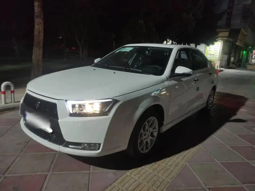 دنا پلاس توربو شارژ اتوماتیک 1404|خودرو سواری و وانت|تهران, فلسطین (میدان انقلاب)|دیوار