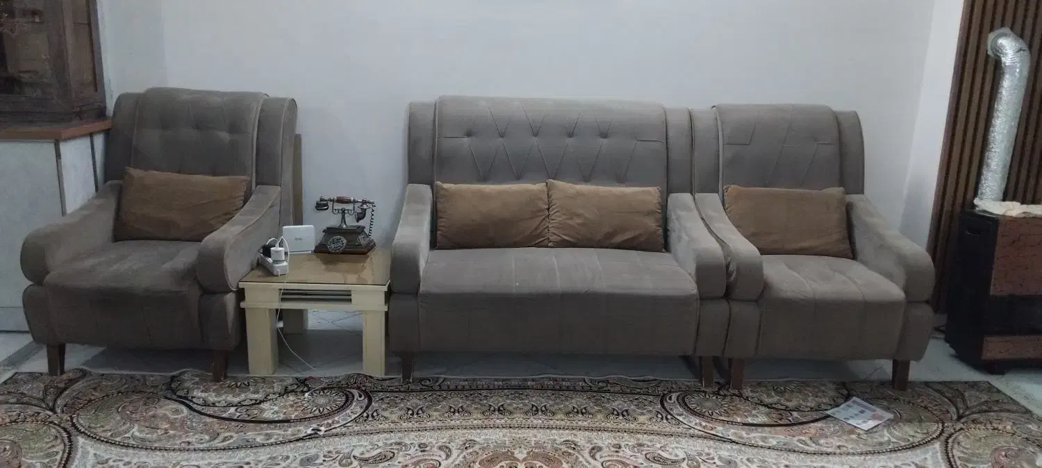 مبل راحتی|مبلمان خانگی و میز عسلی|مشهد, چهارچشمه|دیوار