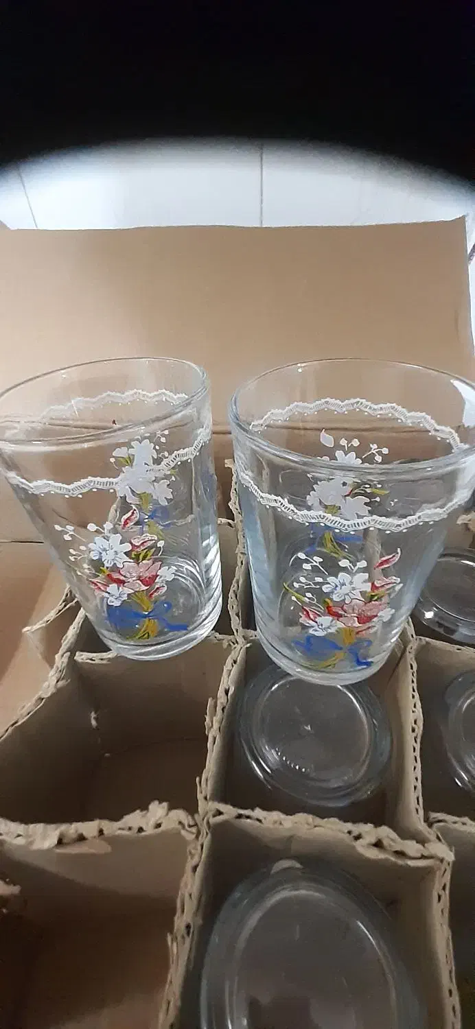 لیوان|ظروف سرو و پذیرایی|قم, ژاندارمها|دیوار