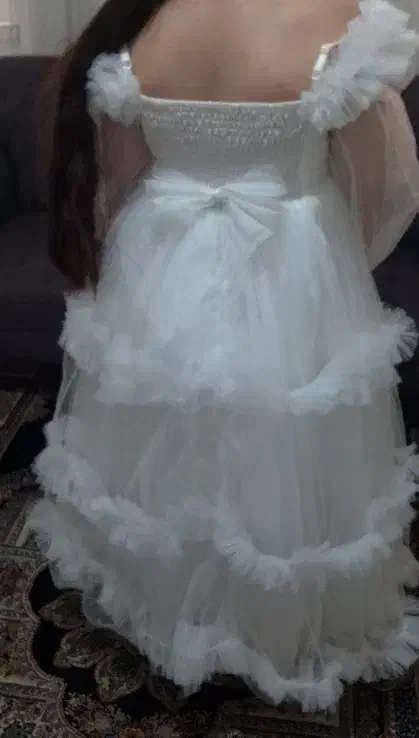 لباس عروس|لباس|رباطکریم, رباطکریم|دیوار