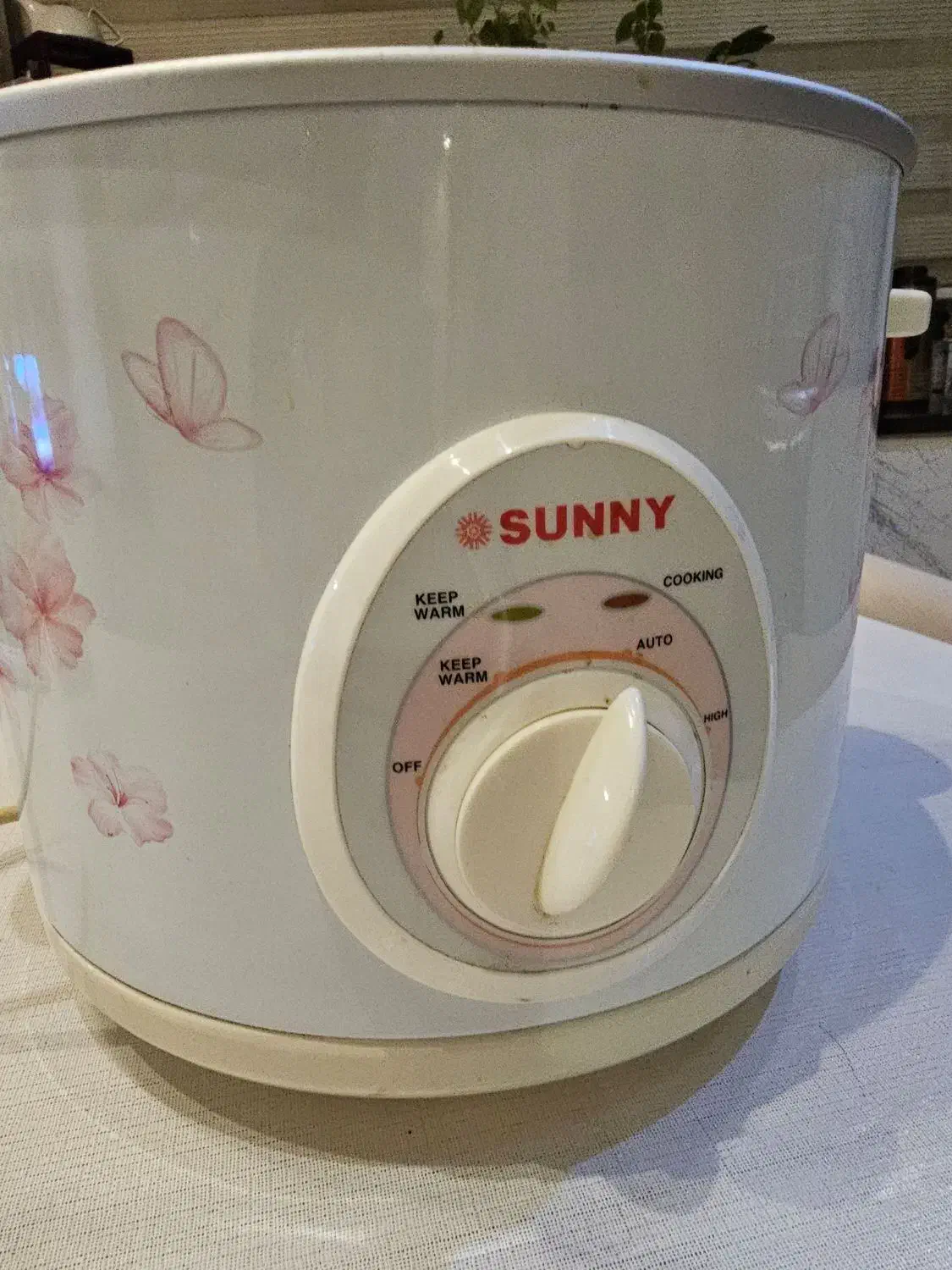 آرام پز sunny|ظروف پخت‌وپز|کرج, شهرک جهان‌نما|دیوار