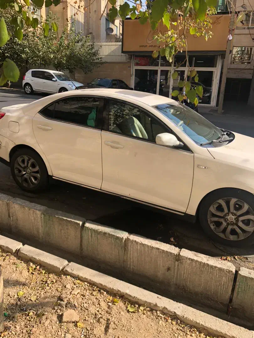 MG 550|خودرو سواری و وانت|تهران, جمهوری|دیوار