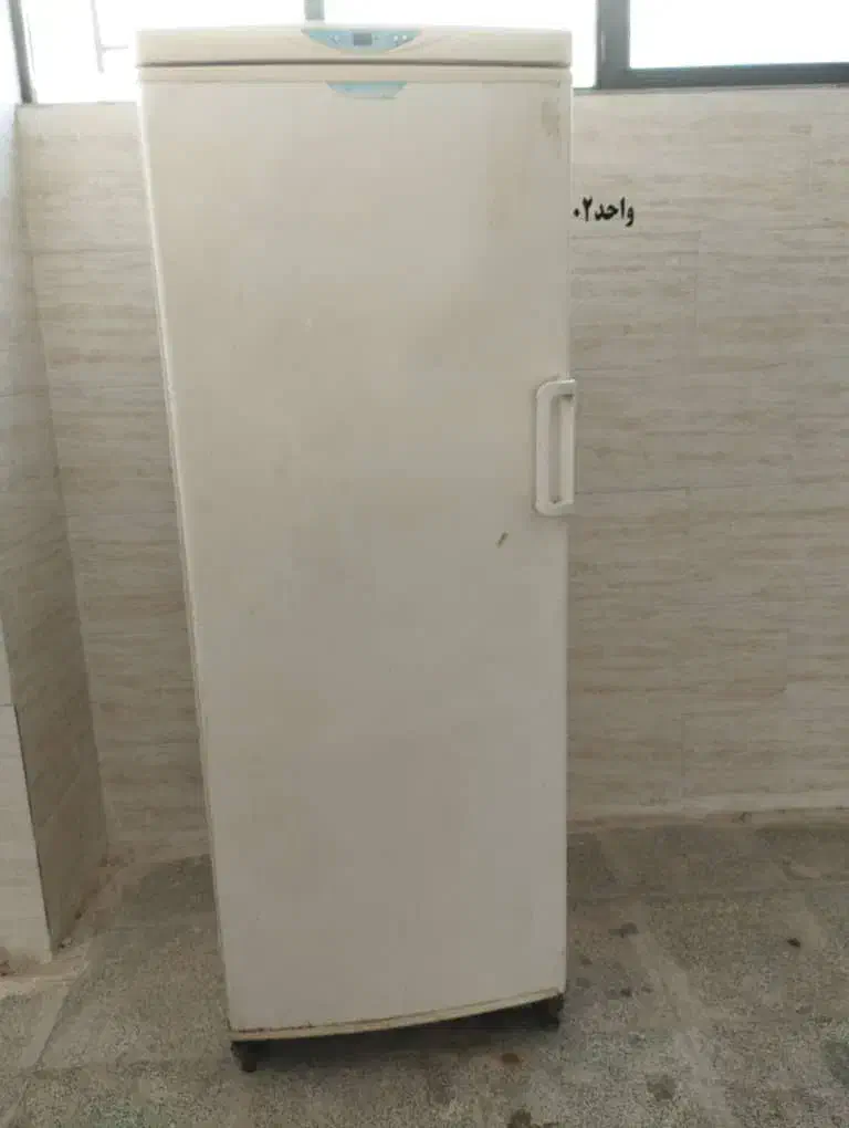 فریزر سرمایش ب شرط تست|یخچال و فریزر|فولادشهر, مسکن مهر فولادشهر|دیوار